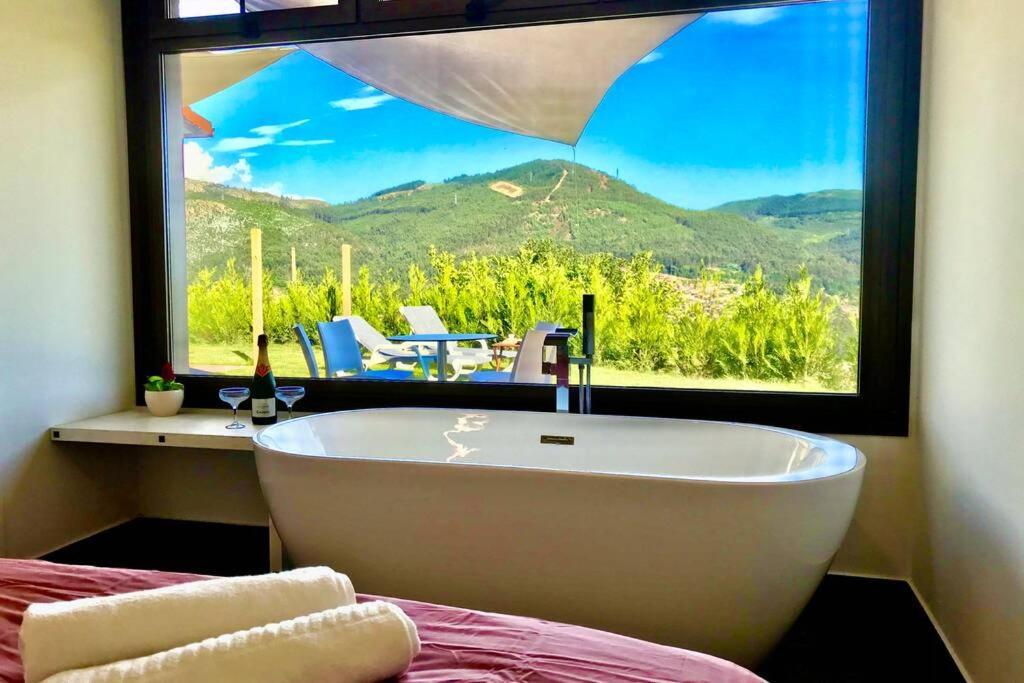 Casa Nueva De Vigo Rural Mos Con Jacuzzi Y Chimenea Para Escapada Romantica Eksteriør billede
